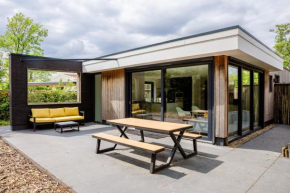 Stijlvol ingerichte (4 pers.) bungalow in Baarland
